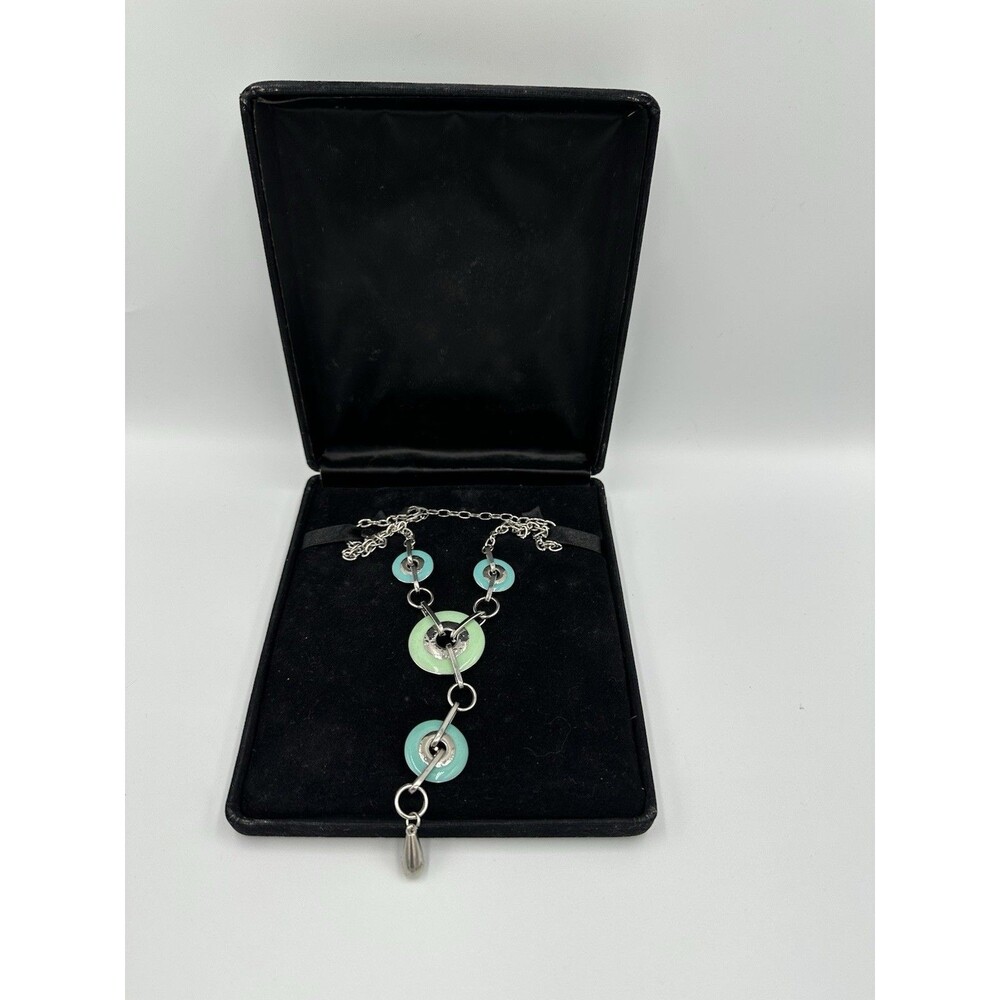 Boho Silver Tone Necklace with Turquoise-Colored Discs: Stylish Jewelry, Western